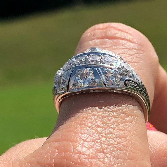 Antique Platinum Art Deco Diamond Ring - Picture 3 of 8